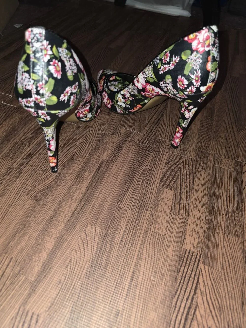 Floral Black Jessica Simpson Pointed-Toe High Heels Size 9M 4-Inch Stiletto Heel